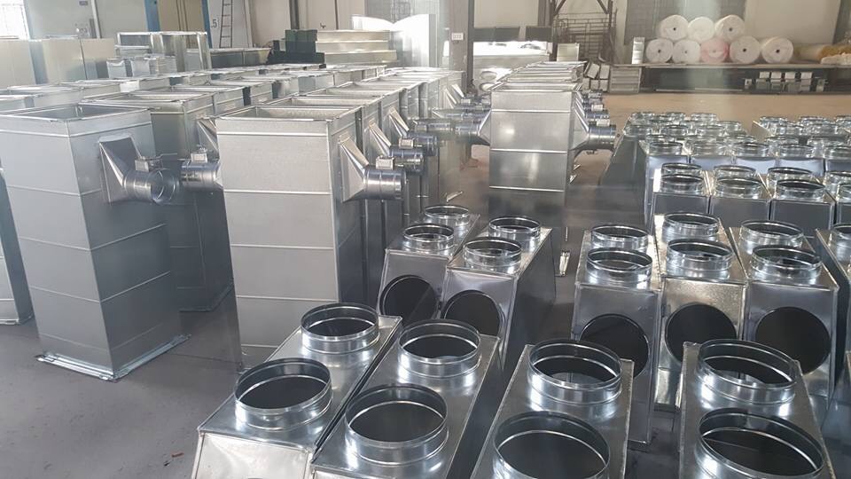 Box miệng gió 4 hộp gió