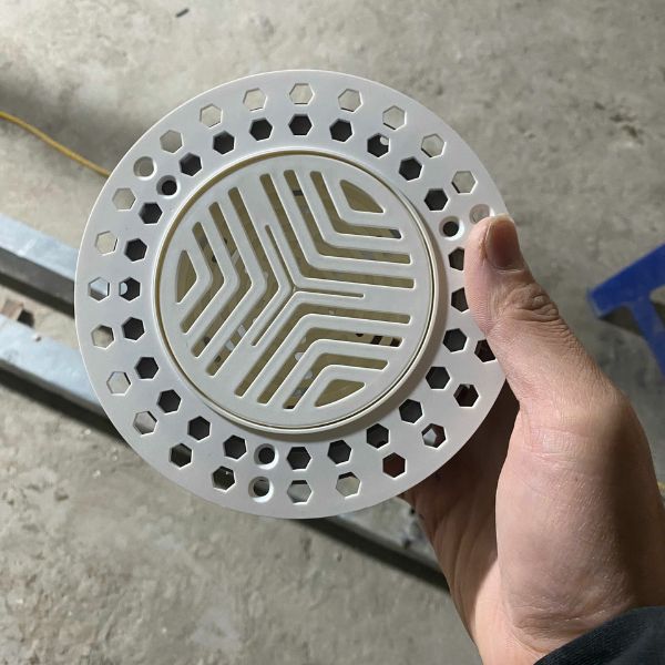 Cửa nhựa cấp gió tươi 3 Cua Nhua Tron Am Vien