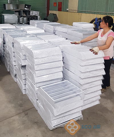 Cửa hướng gió dàn nóng điều hòa 4 san xua cua gio huong dong